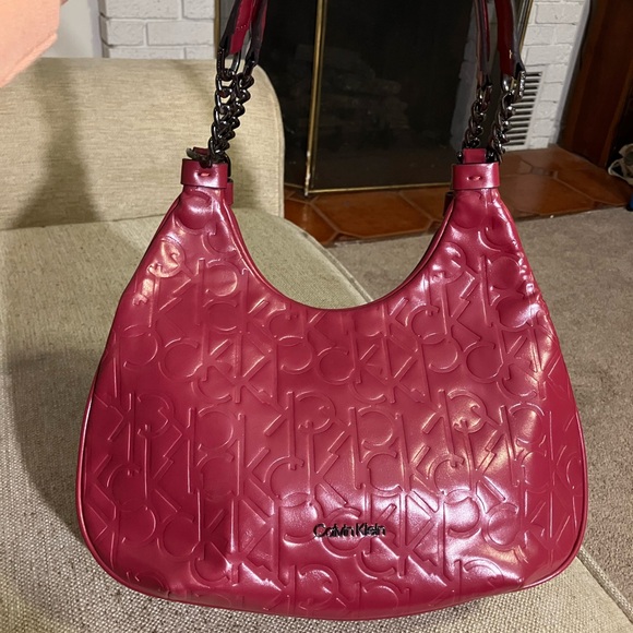 Calvin Klein pink/red leather purse - Picture 2 of 9